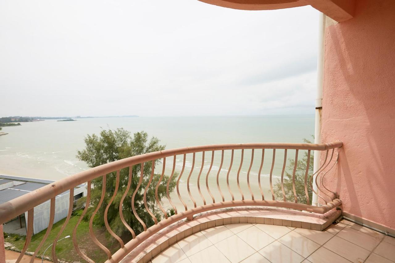 Jc Private Apartment Sunshine Bay Port Dickson Kültér fotó