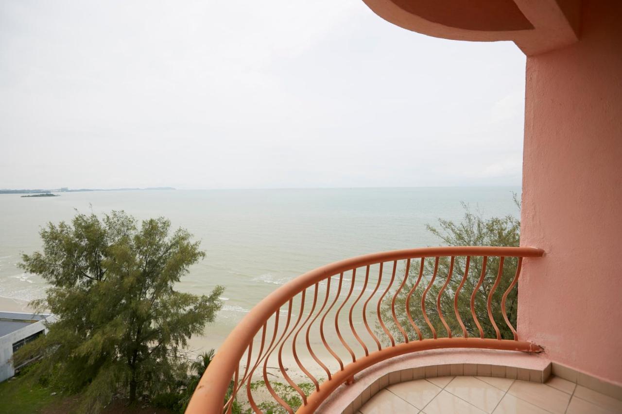 Jc Private Apartment Sunshine Bay Port Dickson Kültér fotó