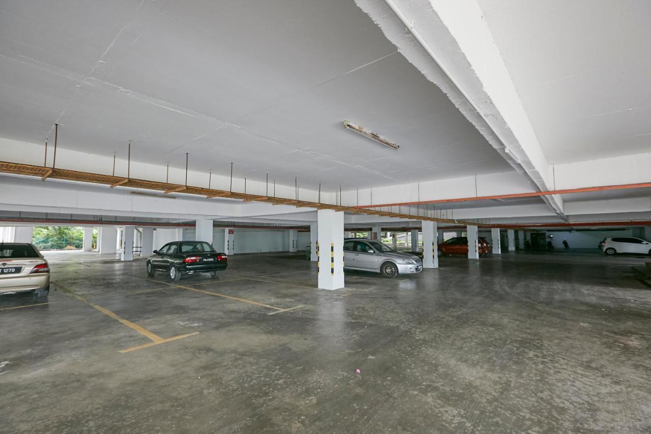 Jc Private Apartment Sunshine Bay Port Dickson Kültér fotó